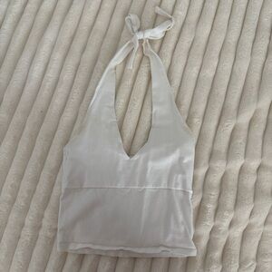 Size extra small white Holister halter top. Never worn.